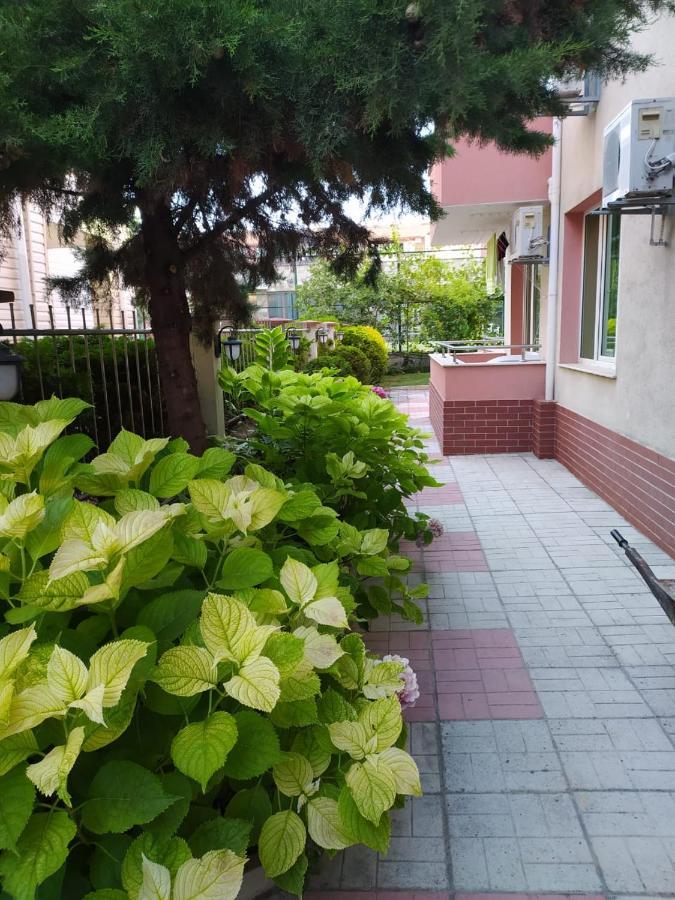 Apartment In Complex Tara Ravda Exterior photo